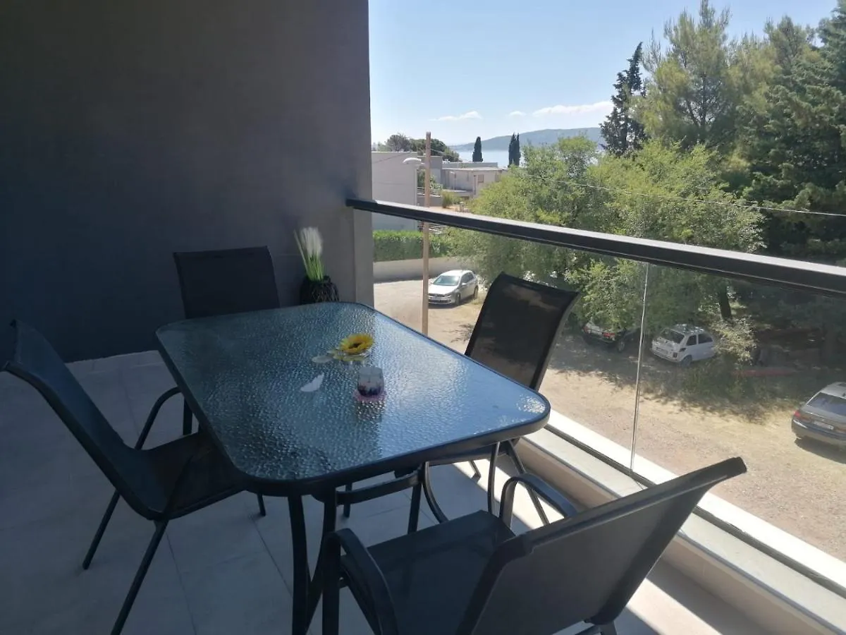 Apartmani U Kastelima Kastela Apartment