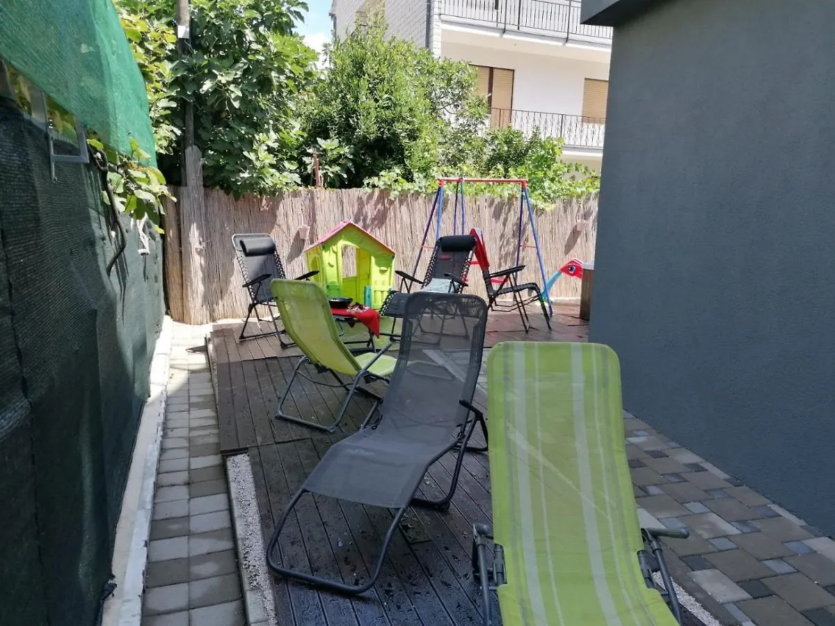 Apartmani U Kastelima Kastela