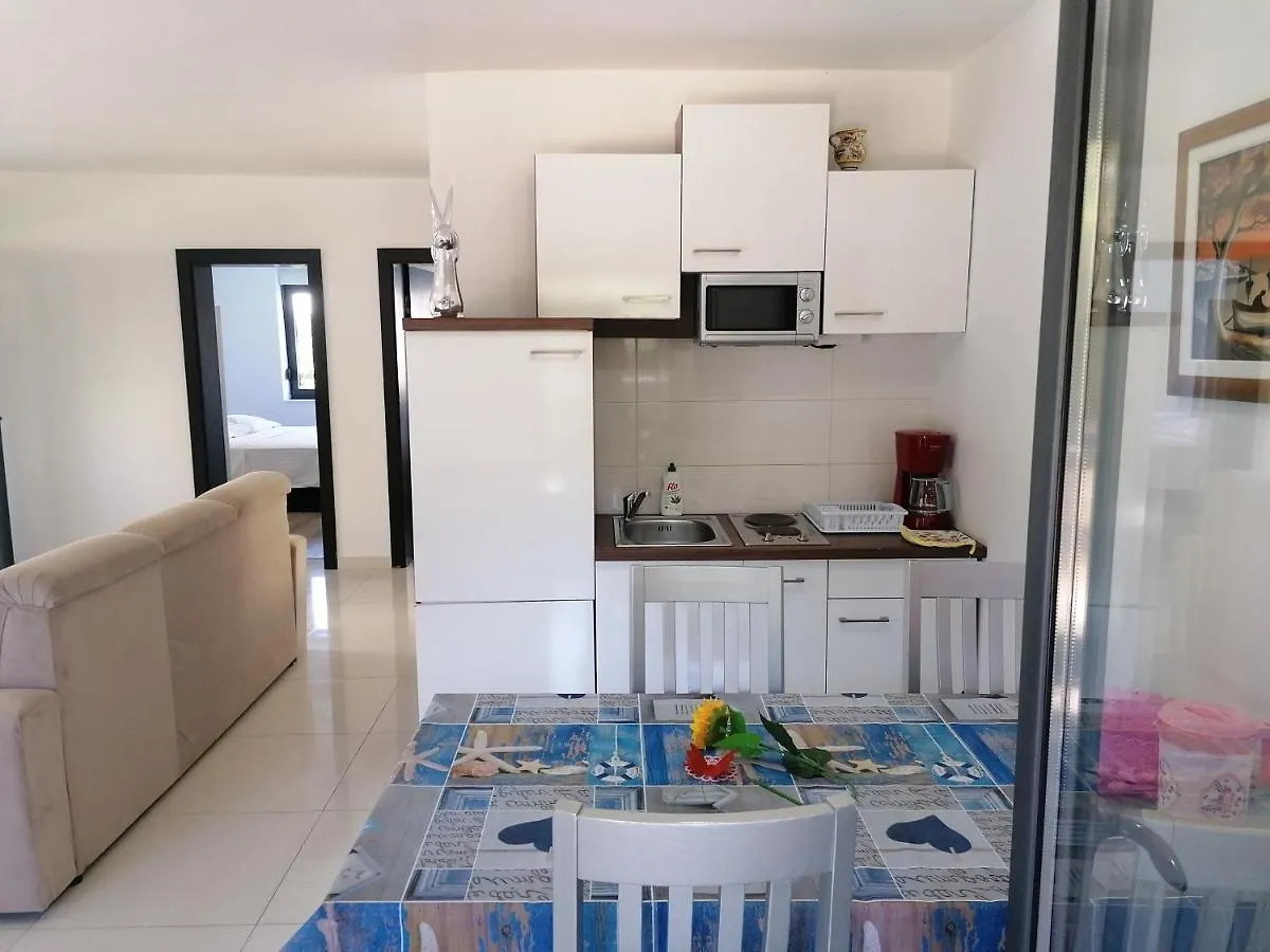 Apartmani U Kastelima Kastela Apartment