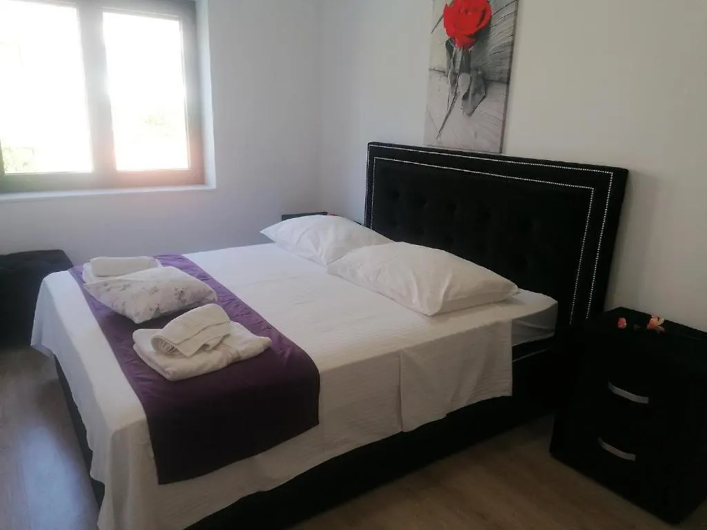 Apartmani U Kastelima Kastela Croatia