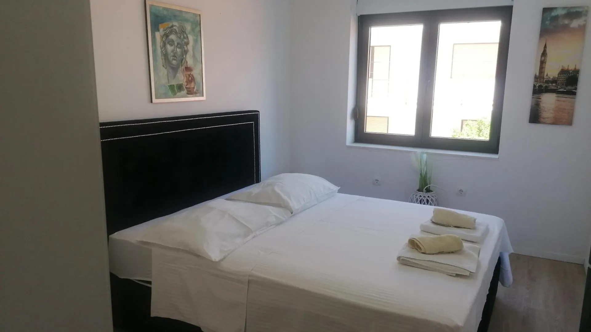 Apartment Apartmani U Kastelima Kastela Croatia