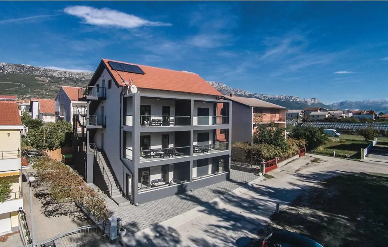 Apartmani U Kastelima Kastela Apartment