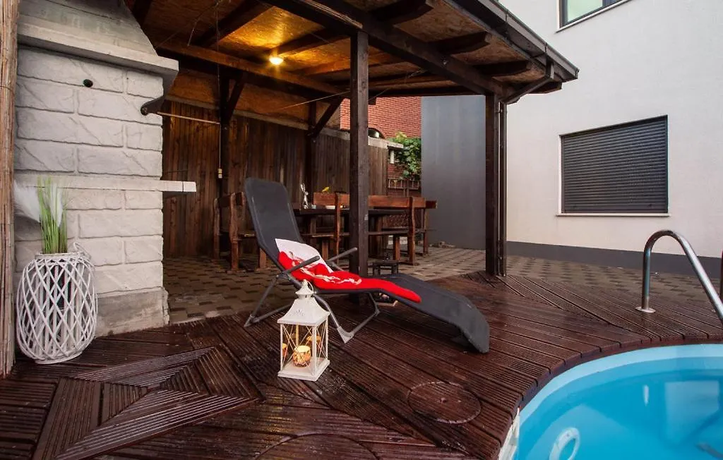 Apartmani U Kastelima Kastela Apartment